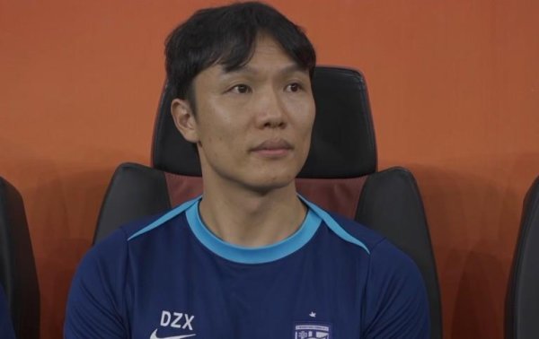 邓卓翔：队员们作念到了他们所能作念到的一切，莫得什么可缺憾的
